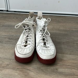 Nike Air Urban Utility FTWR in white